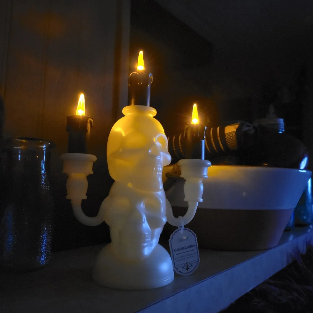 Halloween decorations candy dish & candelabra